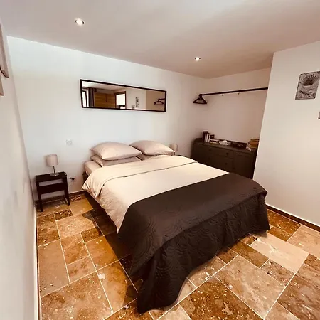 Country house De Charme Chez Nel Et Flo *