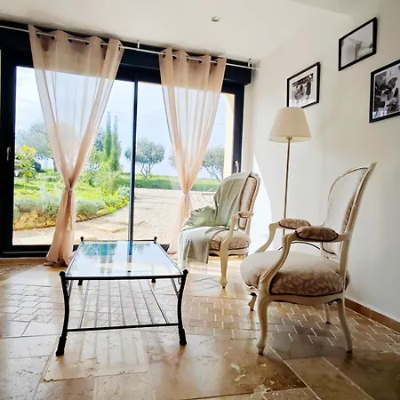 Country house De Charme Chez Nel Et Flo *